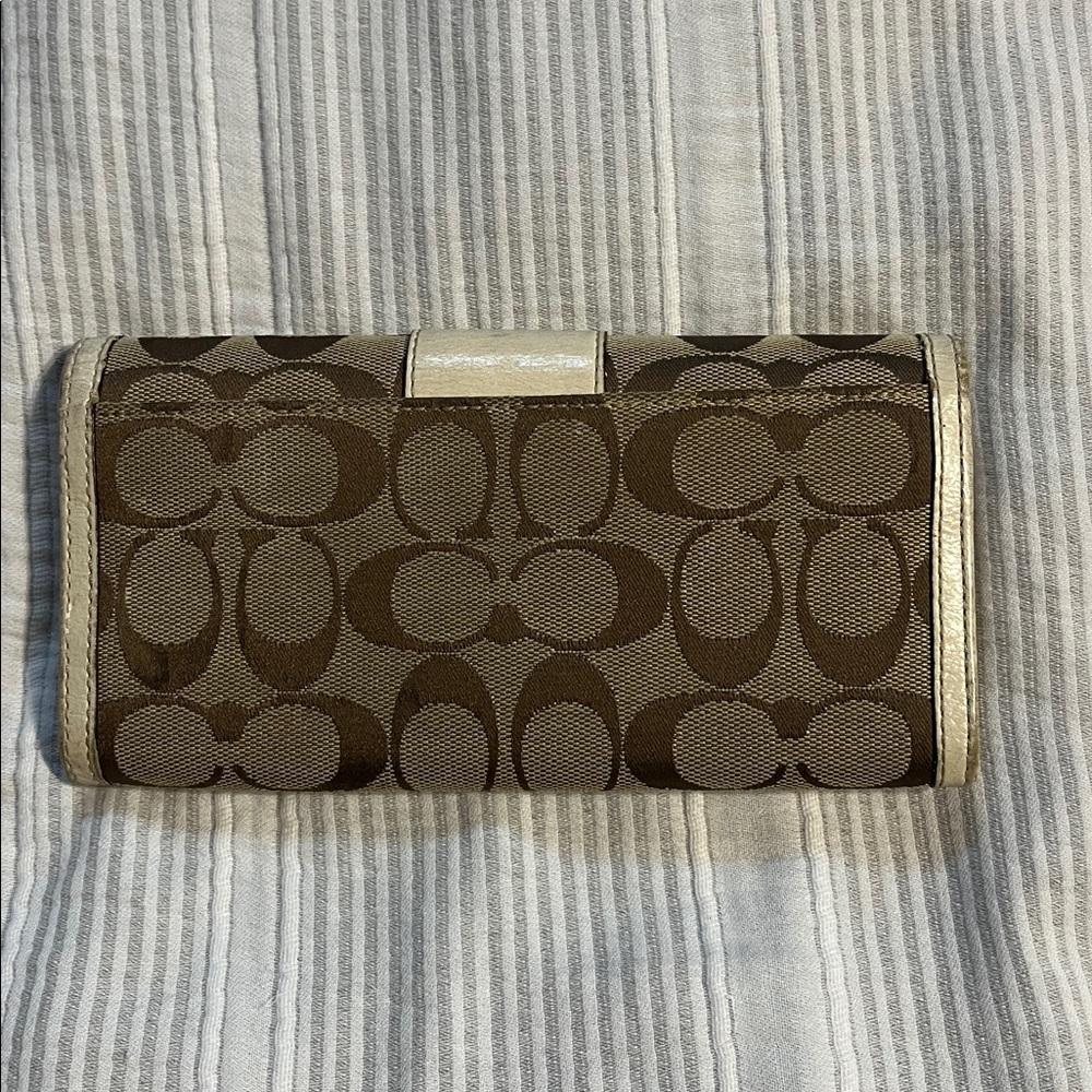 Coach Signature Brown and Cream Wallet - Picture 4 of 4